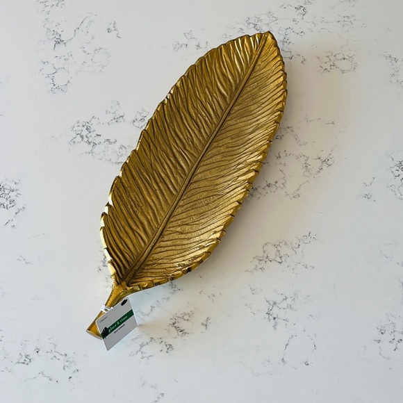 Place & Time Summer long Leaf Tray-Gold - Picture 5 of 14